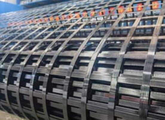 桃江钢塑土工格栅：基建“隐形脊梁”的绿色智造与长寿命进化论